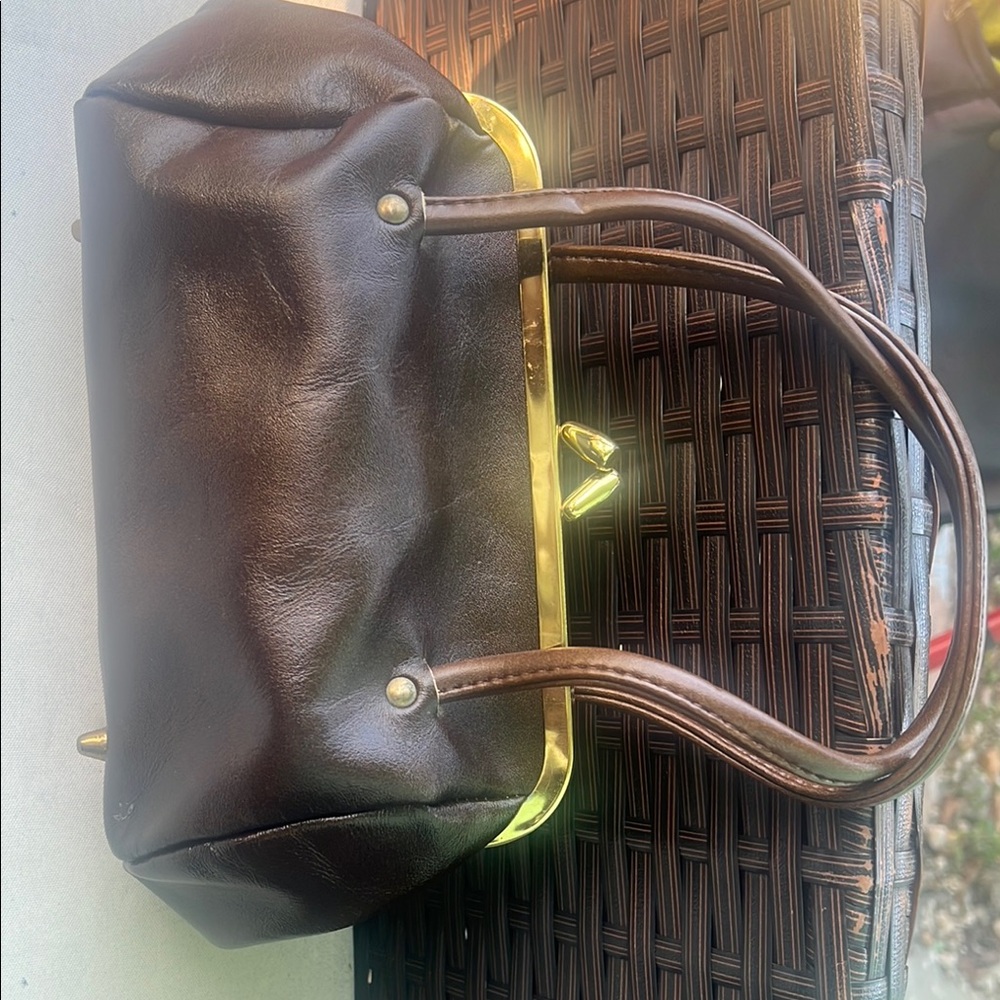 Elegant Brown Leather Handbag